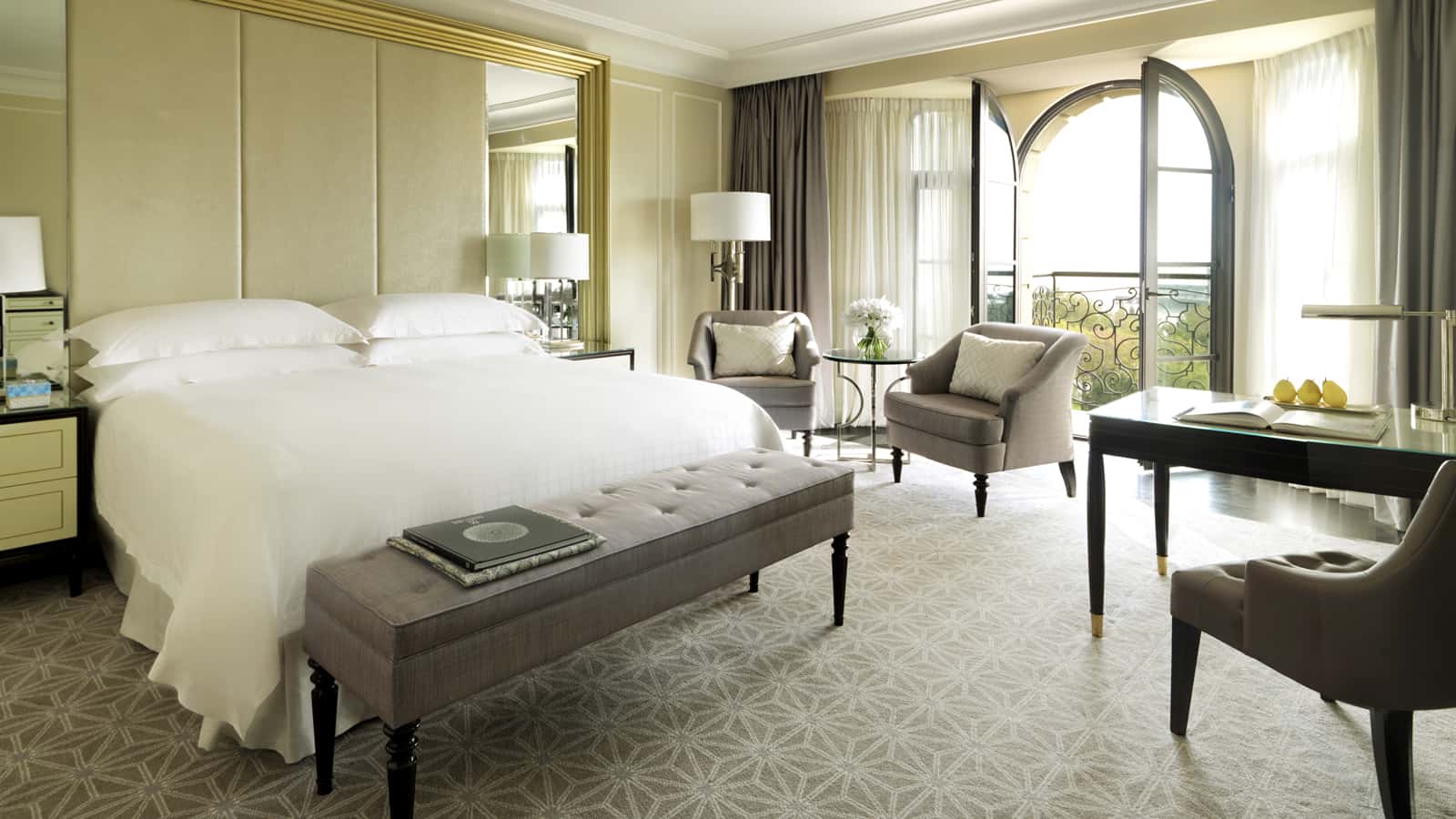 Deluxe Park-View Room