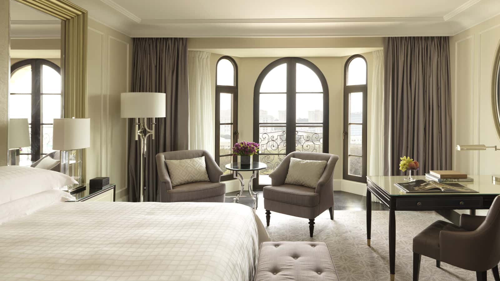Deluxe Old City–View Room