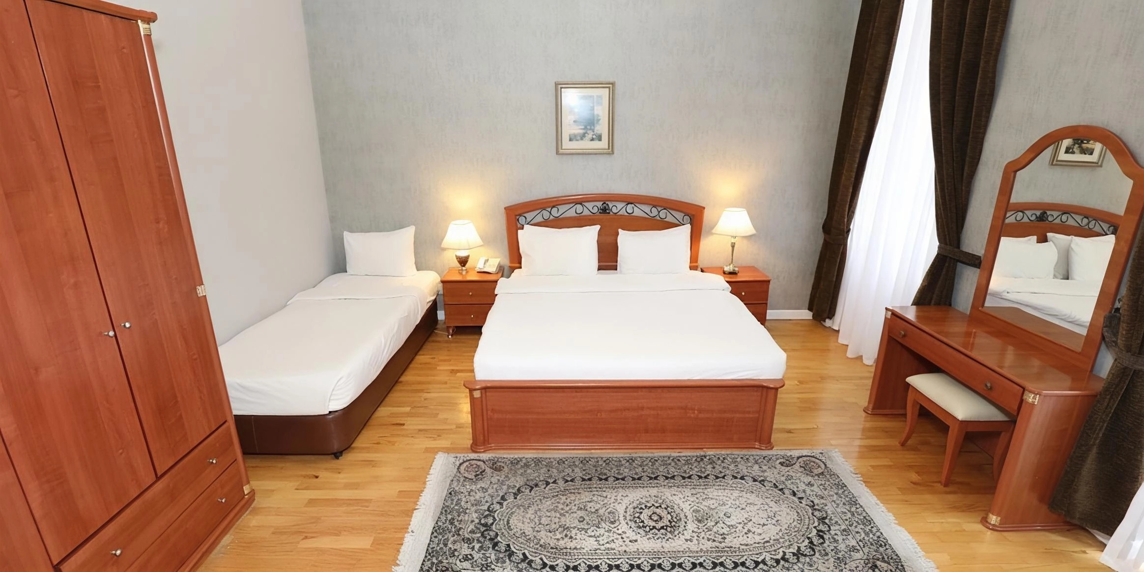 Triple Room