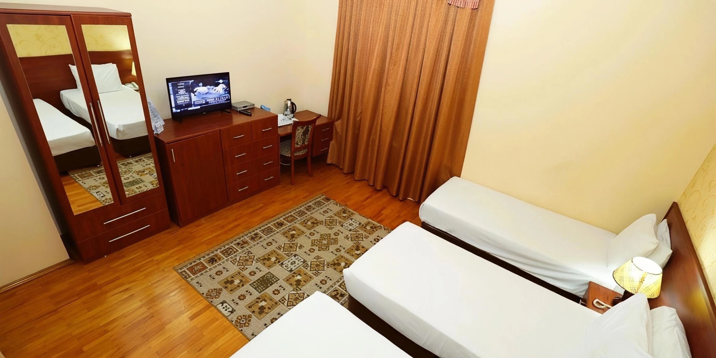 Triple Room
