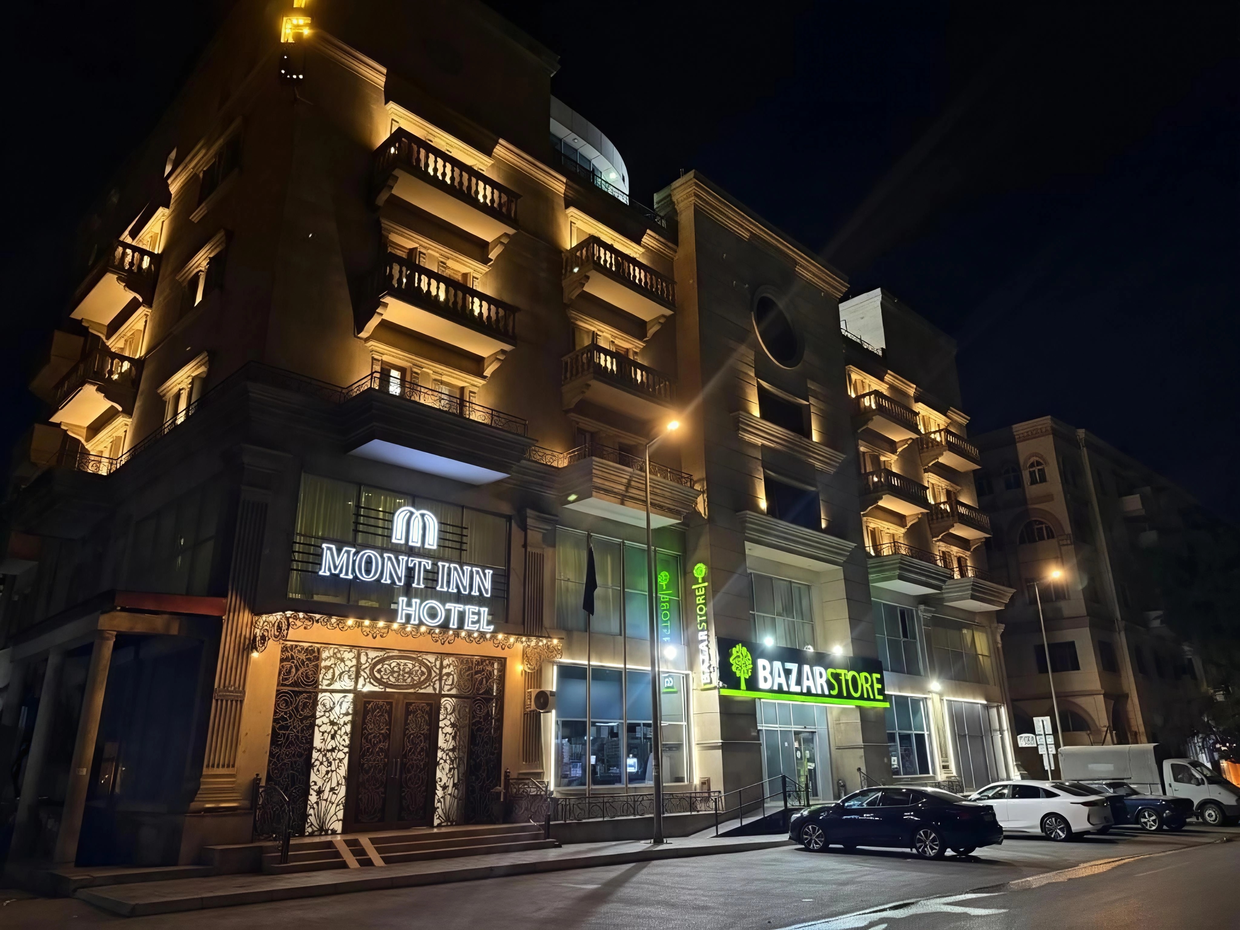 Black Mont İnn Hotel