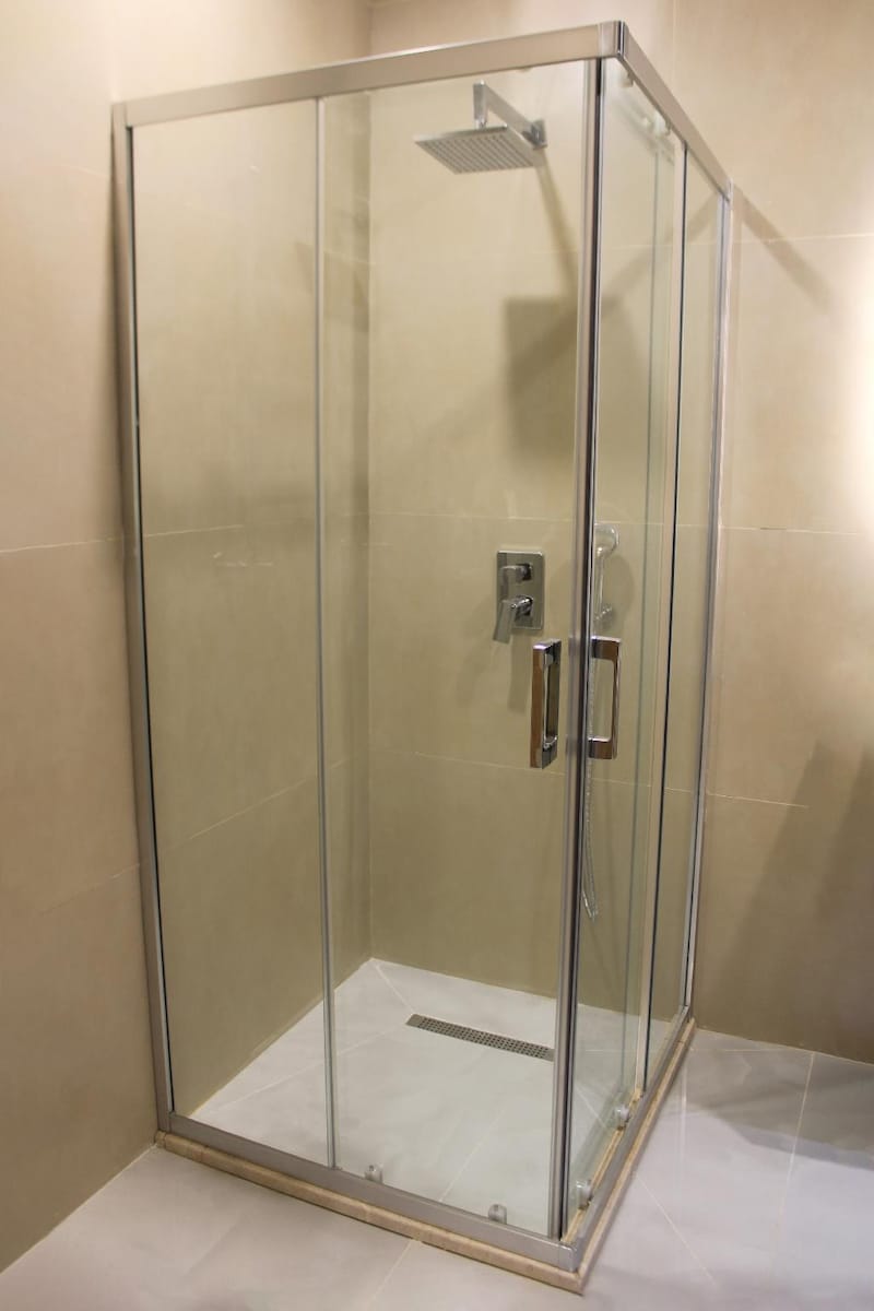 Standard Triple Twin