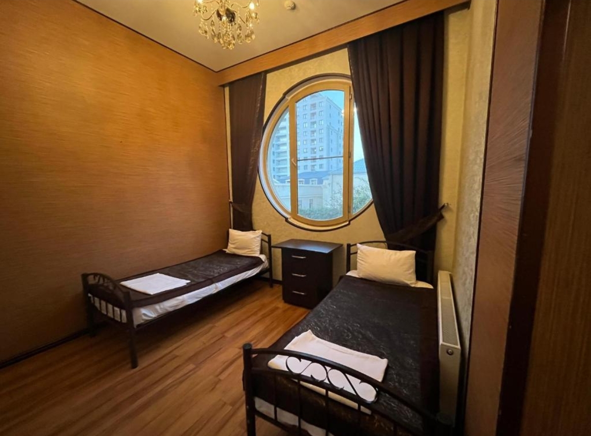 Large Twin Room 