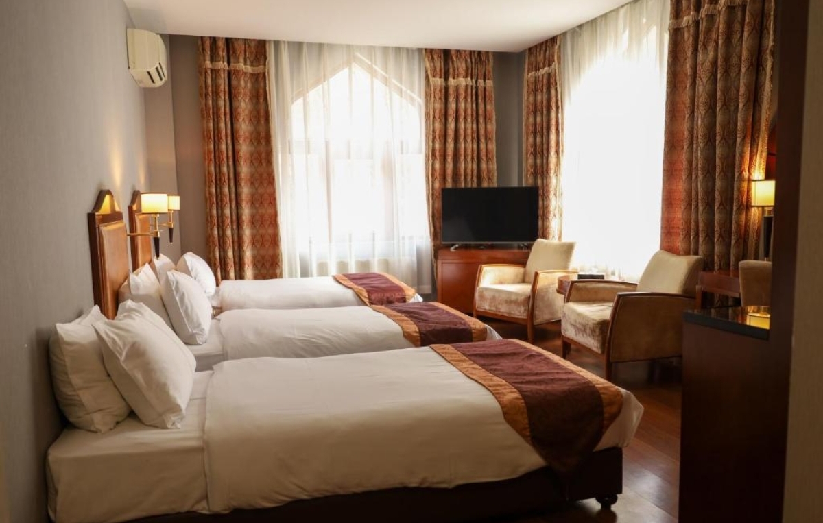 Deluxe Triple Room