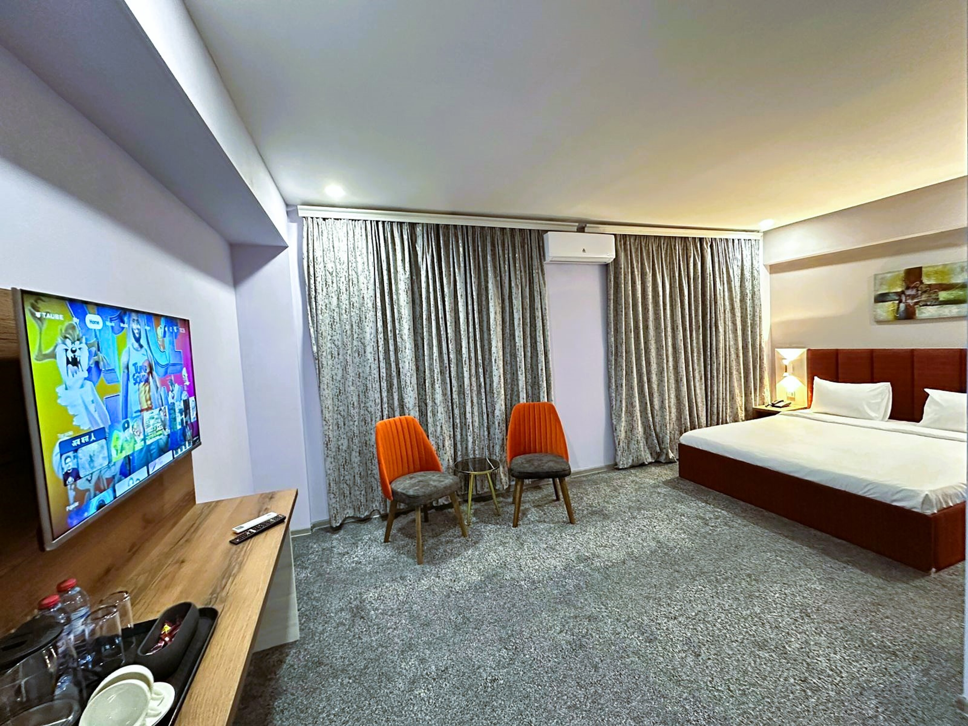 Deluxe Double or Twin Room
