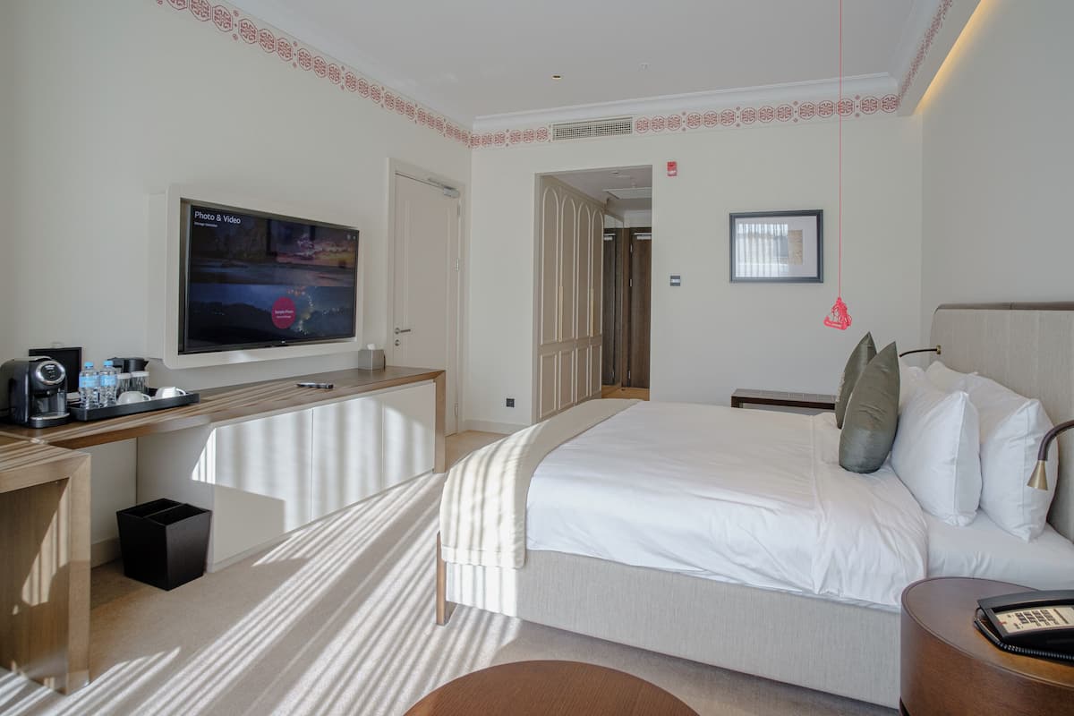 Standard King Room
