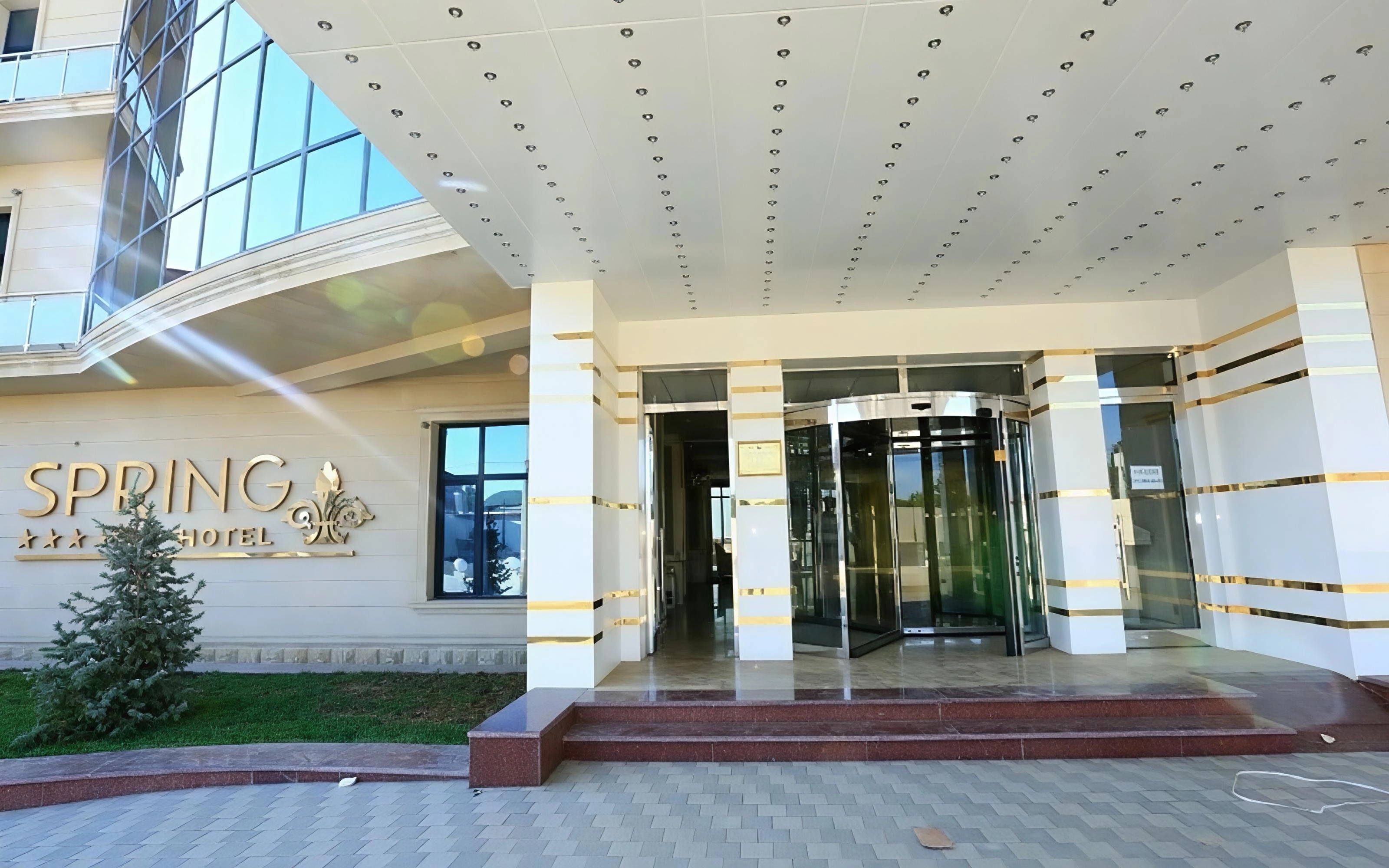 Spring Hotel Resort & SPA