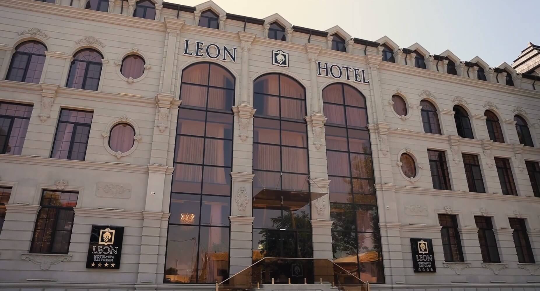 LEON HOTEL