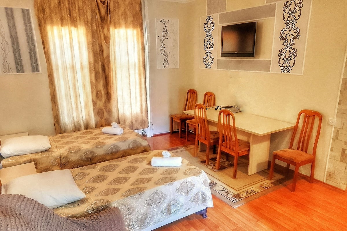 DOUBLE ROOM