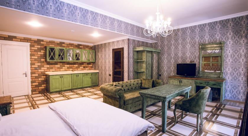 Qala Family Suit room