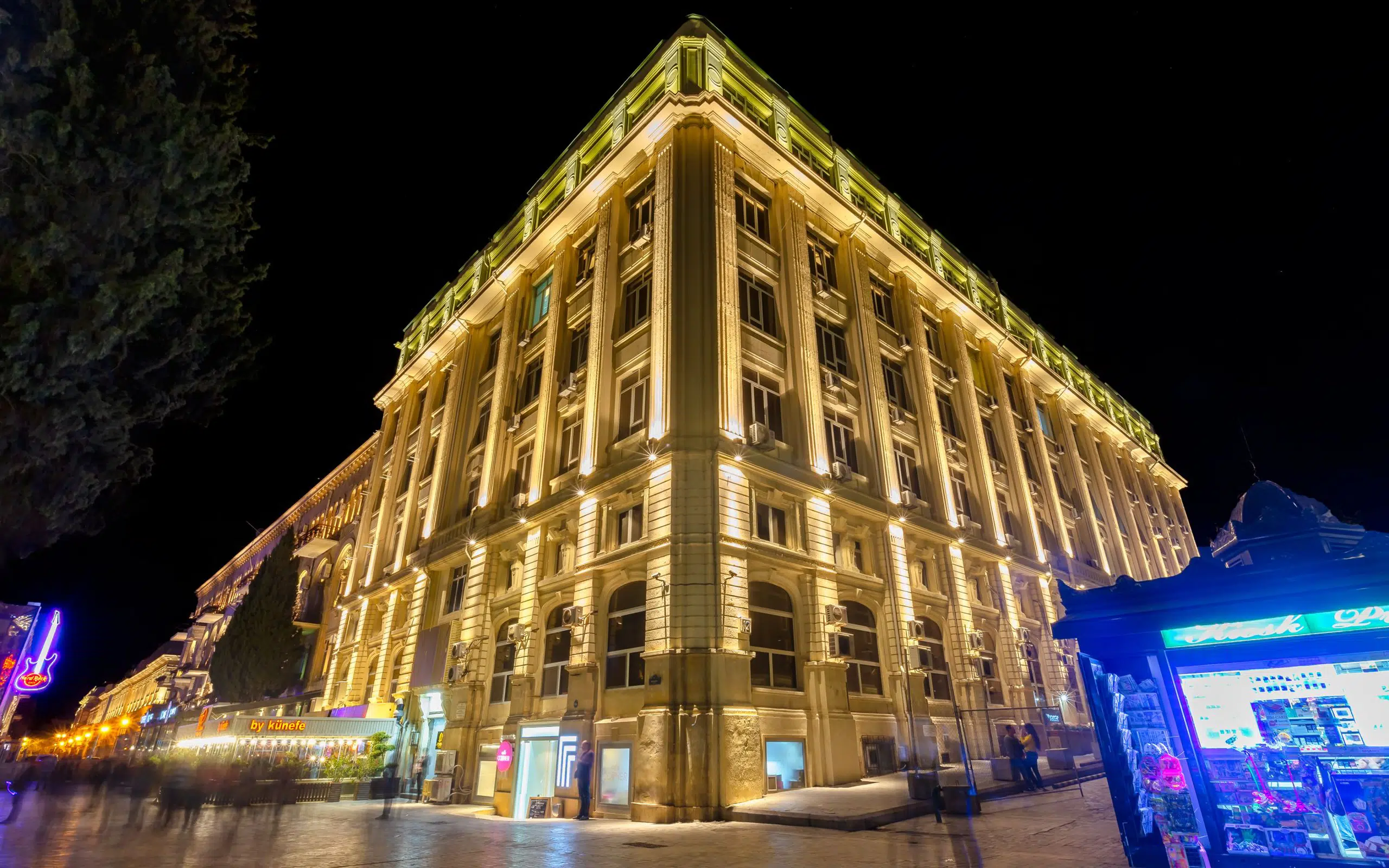 Center Hotel Baku