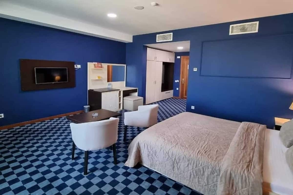 Deluxe Double Room with Balcony and Sea View