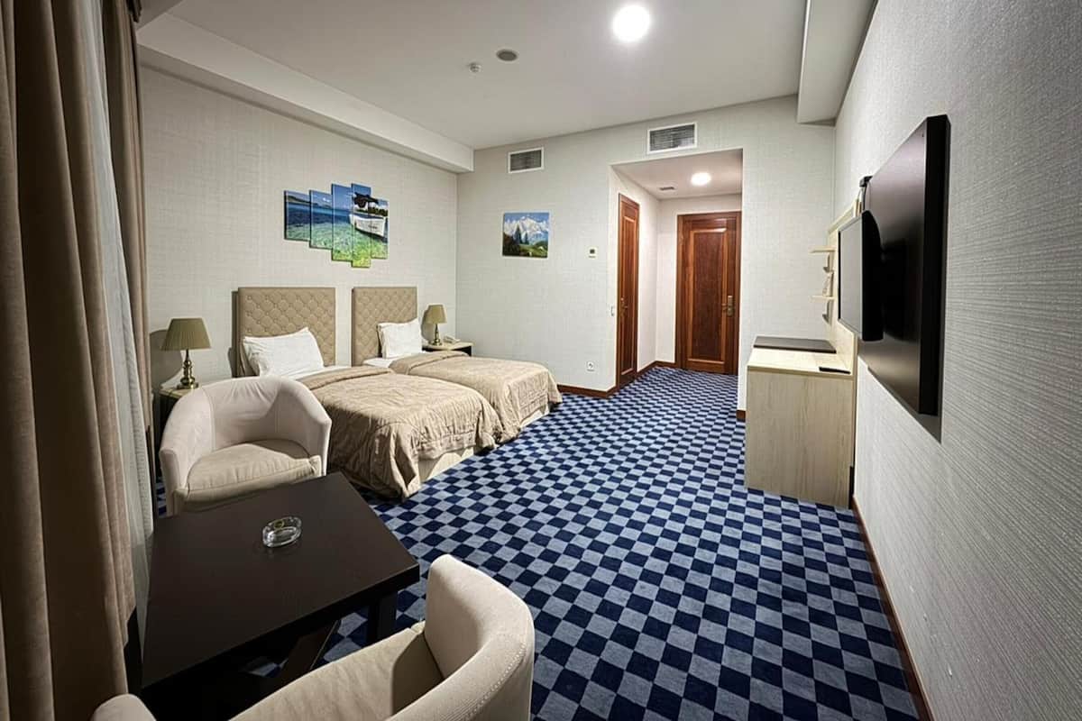 Deluxe Double Room with Balcony and Sea View