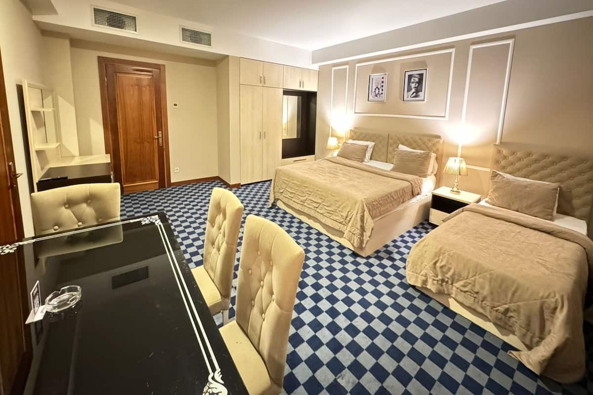 Deluxe Triple Room with Sea View