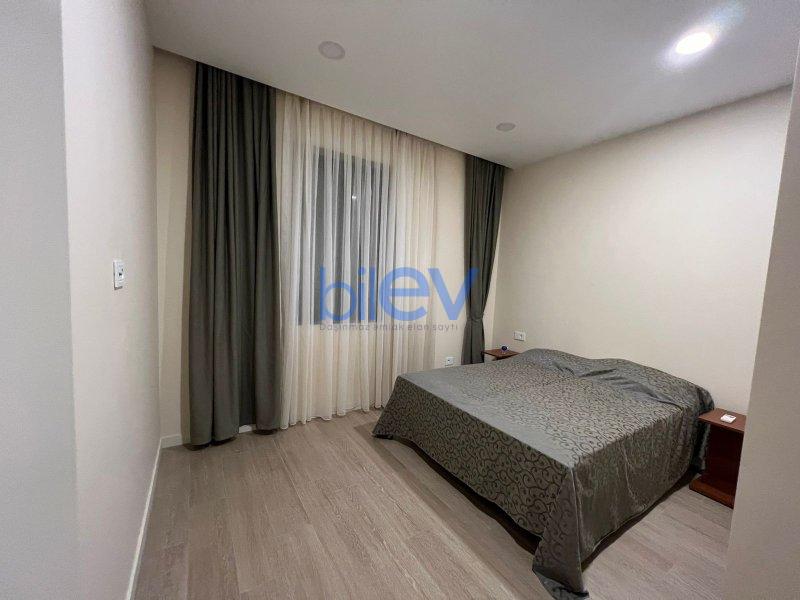 Satılır 4 otaqlı Həyət evi  180m², Bakı