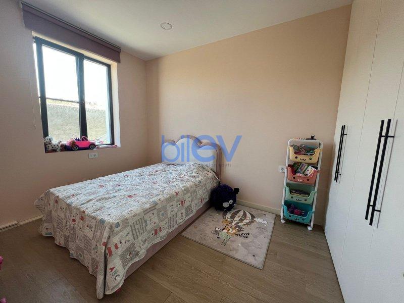 Satılır 4 otaqlı Həyət evi  180m², Bakı