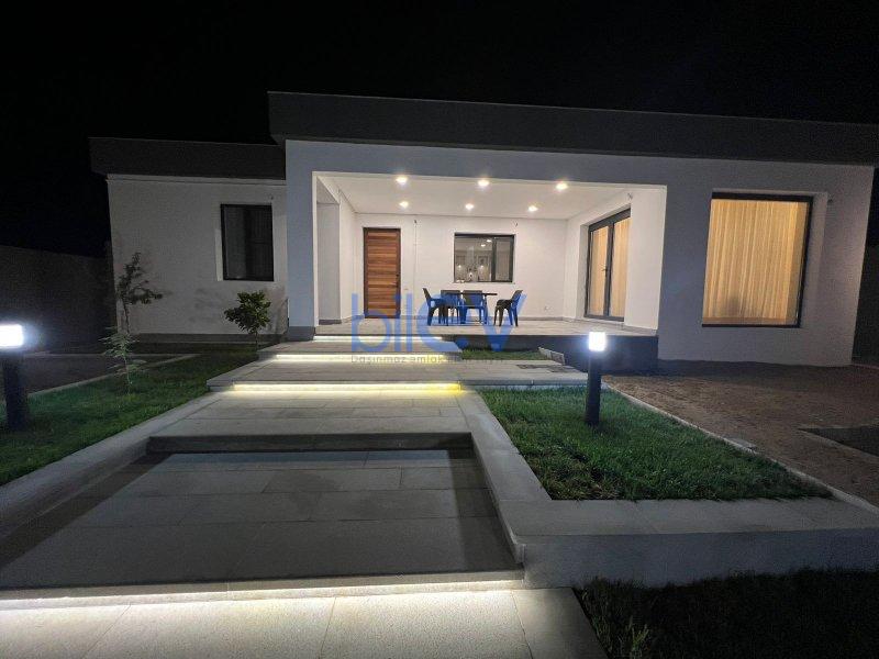 Satılır 4 otaqlı Həyət evi  180m², Bakı