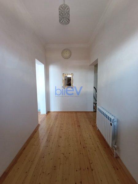 Satılır 7 otaqlı Həyət evi  200m², Bakı