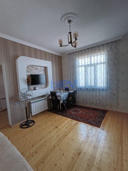 Satılır 7 otaqlı Həyət evi  200m², Bakı