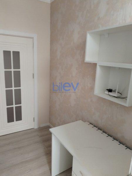 Aylıq Kirayə 3 otaqlı Yeni Tikili bina evi  85m², Bakı