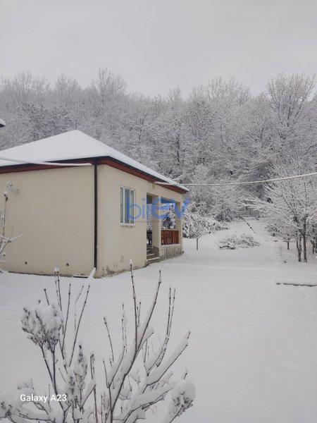 Kirayə (günlük) 2 otaqlı Bağ evi  80m², Quba