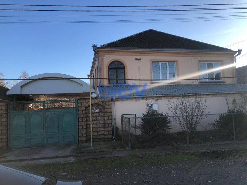 Satılır 8 otaqlı Həyət evi  200m², Xaçmaz