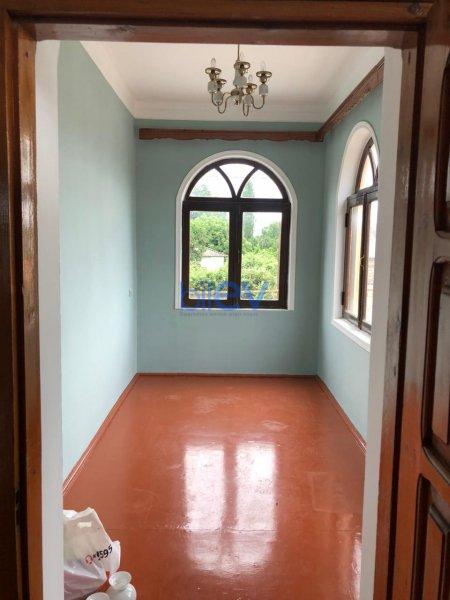 Satılır 8 otaqlı Həyət evi  200m², Xaçmaz