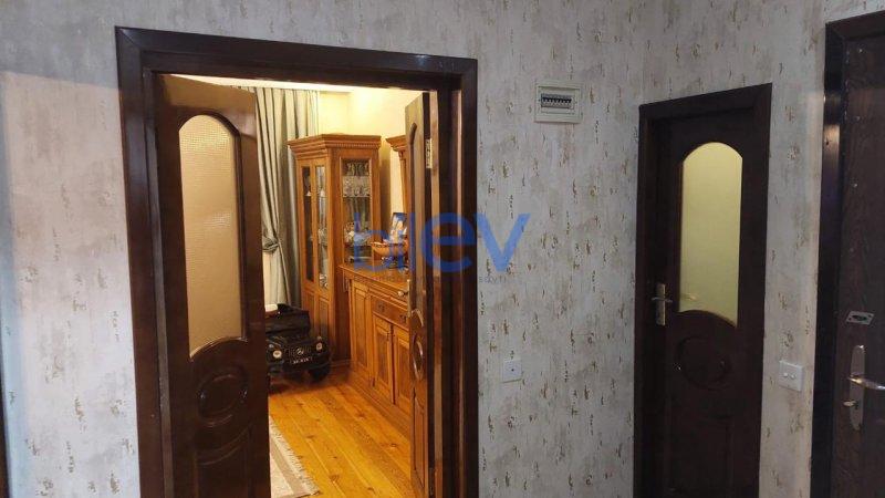 Satılır 5 otaqlı Köhnə Tikili  109m², Sumqayıt