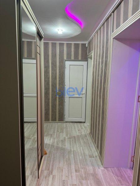 Satılır 4 otaqlı Köhnə Tikili  80m², Sumqayıt