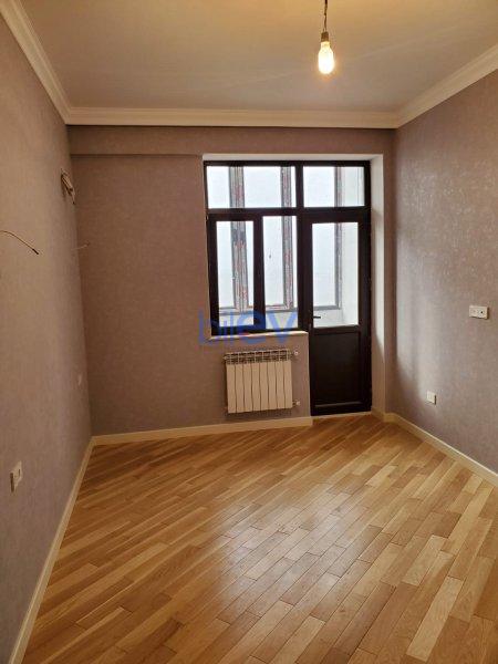 Satılır 2 otaqlı Yeni Tikili  82m², Sumqayıt