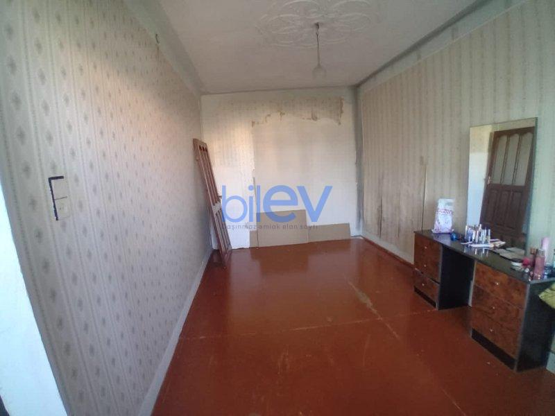 Satış 4 otaqlı Köhnə Tikili bina evi  70m², Sumqayıt