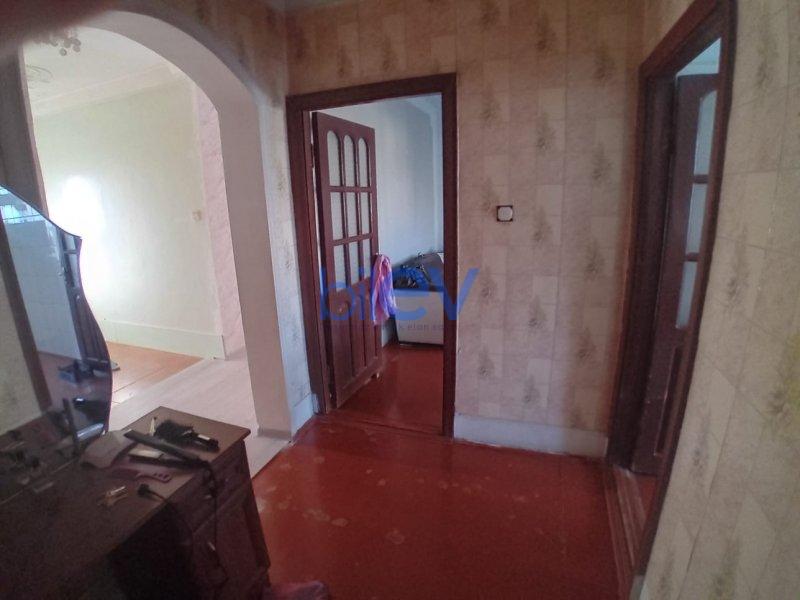 Satış 4 otaqlı Köhnə Tikili bina evi  70m², Sumqayıt