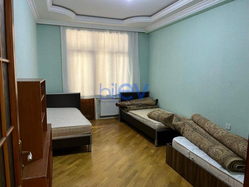 Aylıq Kirayə 3 otaqlı Yeni Tikili bina evi  111m², Bakı