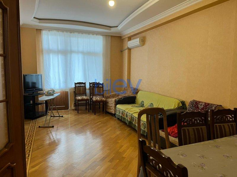 Aylıq Kirayə 3 otaqlı Yeni Tikili bina evi  111m², Bakı
