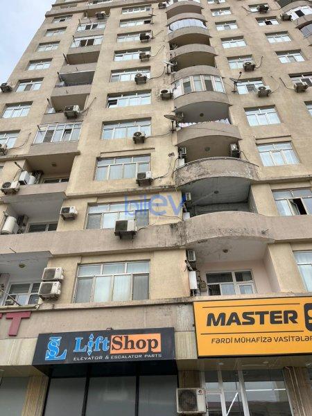 Aylıq Kirayə 3 otaqlı Yeni Tikili bina evi  111m², Bakı
