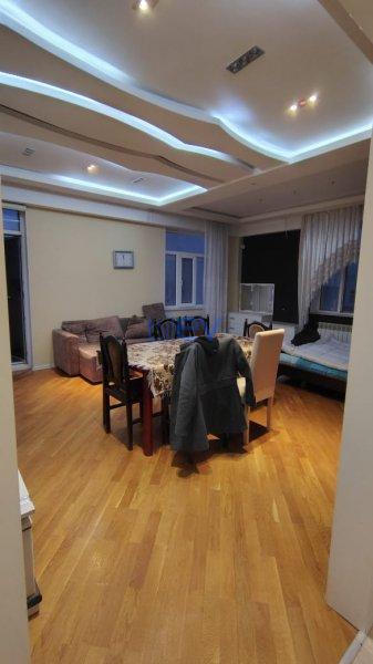 Aylıq Kirayə 3 otaqlı Yeni Tikili bina evi  155m², Bakı