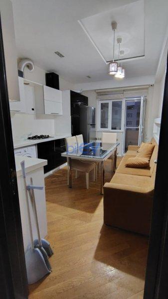 Aylıq Kirayə 3 otaqlı Yeni Tikili bina evi  155m², Bakı