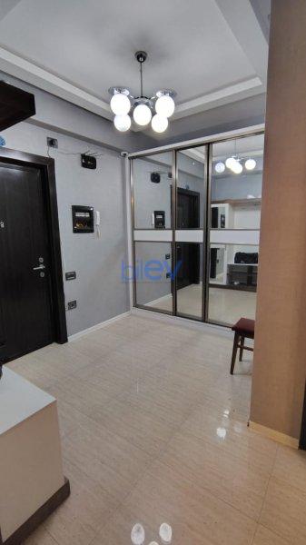 Aylıq Kirayə 3 otaqlı Yeni Tikili bina evi  155m², Bakı