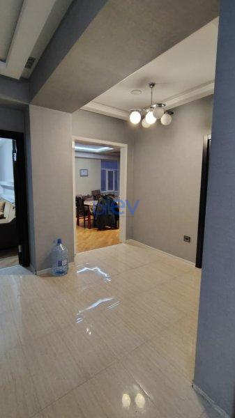 Aylıq Kirayə 3 otaqlı Yeni Tikili bina evi  155m², Bakı