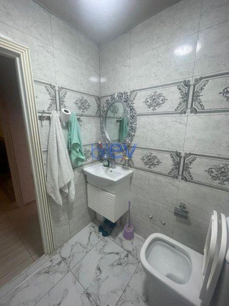 Satılır 3 otaqlı Köhnə Tikili  60m², Bakı