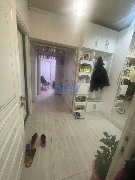 Satılır 3 otaqlı Köhnə Tikili  60m², Bakı