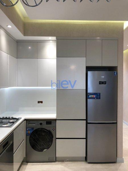 Aylıq Kirayə 3 otaqlı Yeni Tikili bina evi  115m², Bakı