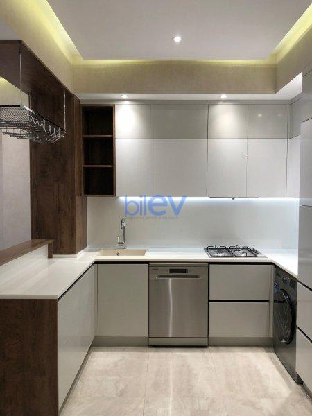 Aylıq Kirayə 3 otaqlı Yeni Tikili bina evi  115m², Bakı