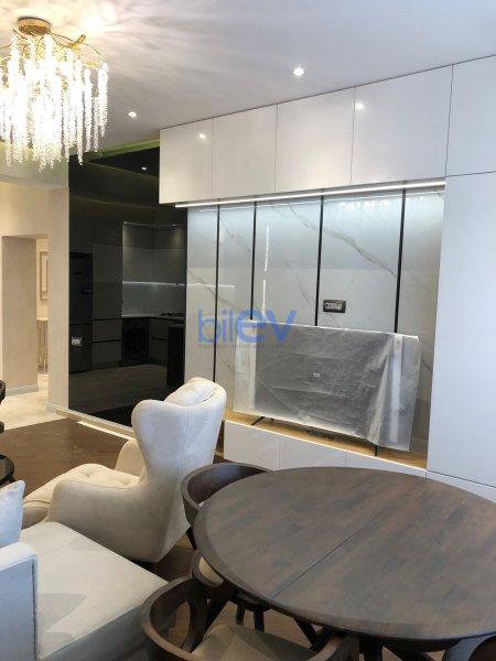 Aylıq Kirayə 3 otaqlı Yeni Tikili bina evi  115m², Bakı