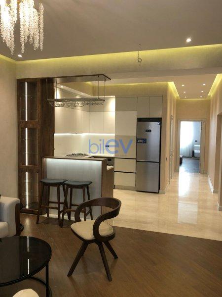 Aylıq Kirayə 3 otaqlı Yeni Tikili bina evi  115m², Bakı