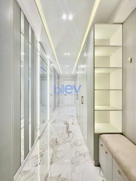 Satış 3 otaqlı Yeni Tikili bina evi  130m², Bakı