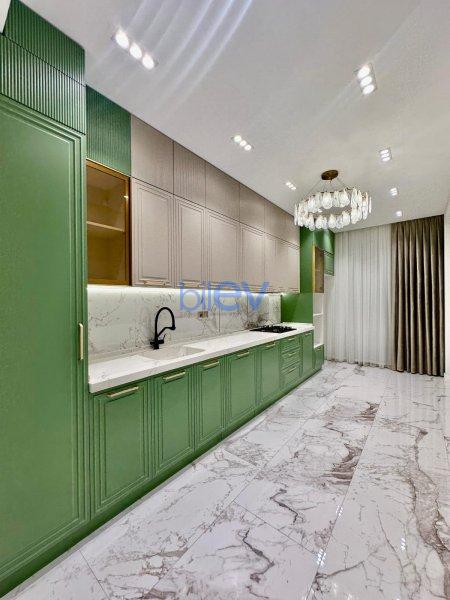 Satış 3 otaqlı Yeni Tikili bina evi  130m², Bakı