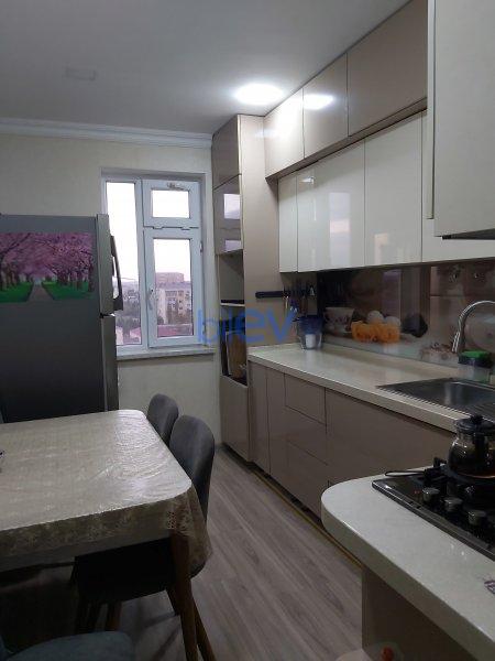 Satış 4 otaqlı Köhnə Tikili bina evi  100m², Sumqayıt