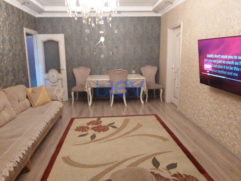 Satış 4 otaqlı Köhnə Tikili bina evi  100m², Sumqayıt