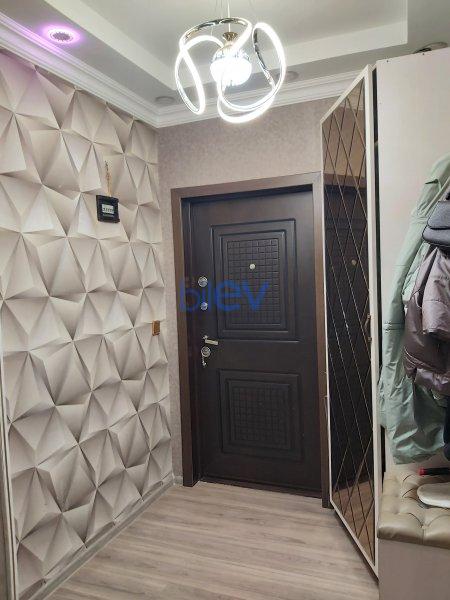 Satış 4 otaqlı Köhnə Tikili bina evi  100m², Sumqayıt